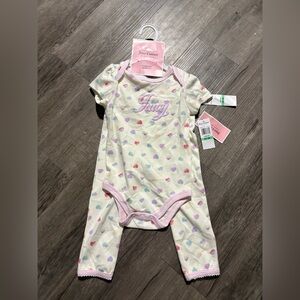 NWT Infant 3 Piece Juicy Couture Set 18mth